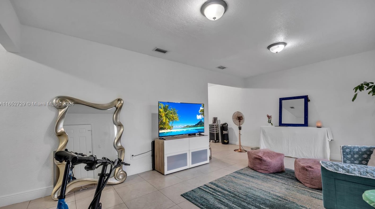 2806 35th Ave, Miami, FL 33133-3408
