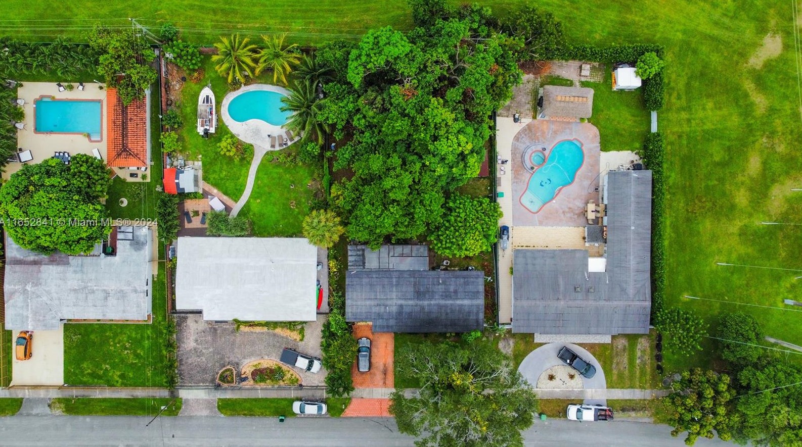 3301 98th Ave, Miami, FL 33165-3917