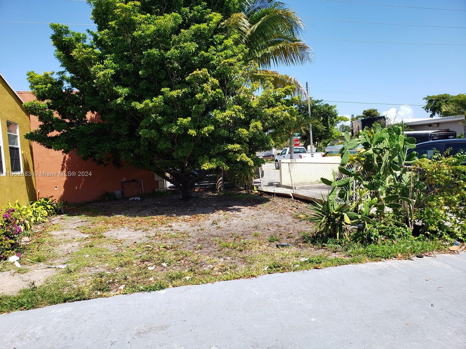 2107 Funston St, Hollywood, FL 33020-5948