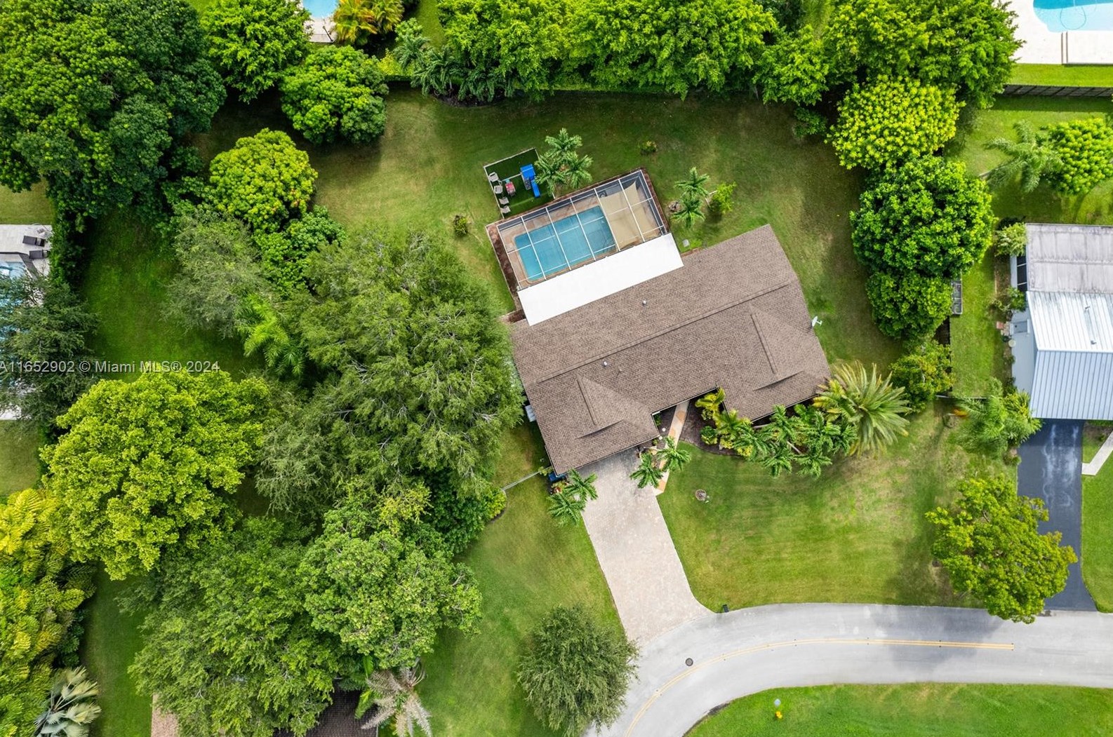 12103 107th Ct, Miami, FL 33176-4601