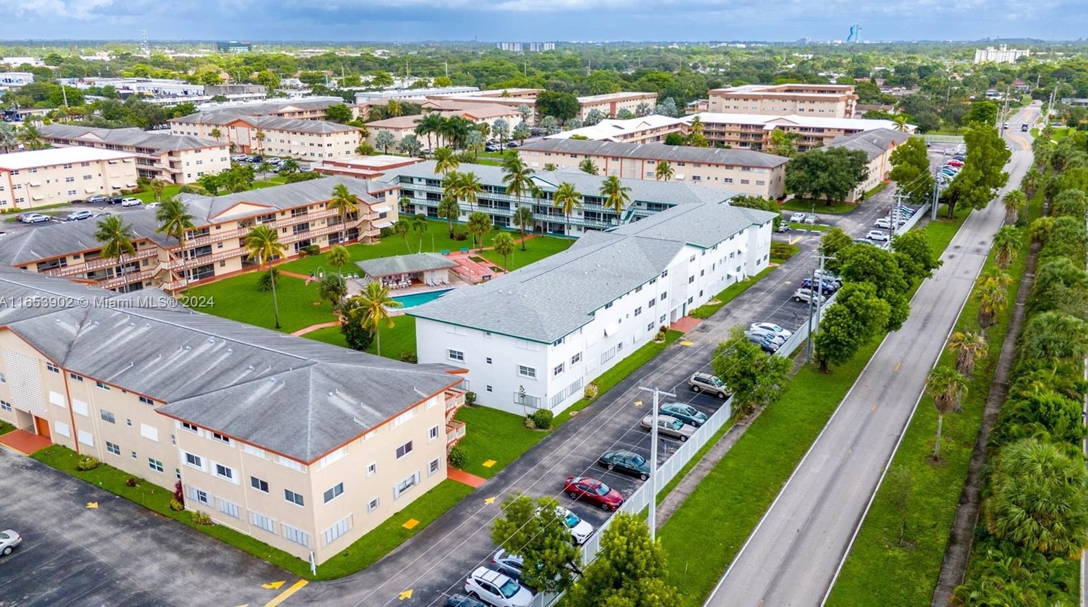 5300 Washington St #j116, Hollywood, FL 33021