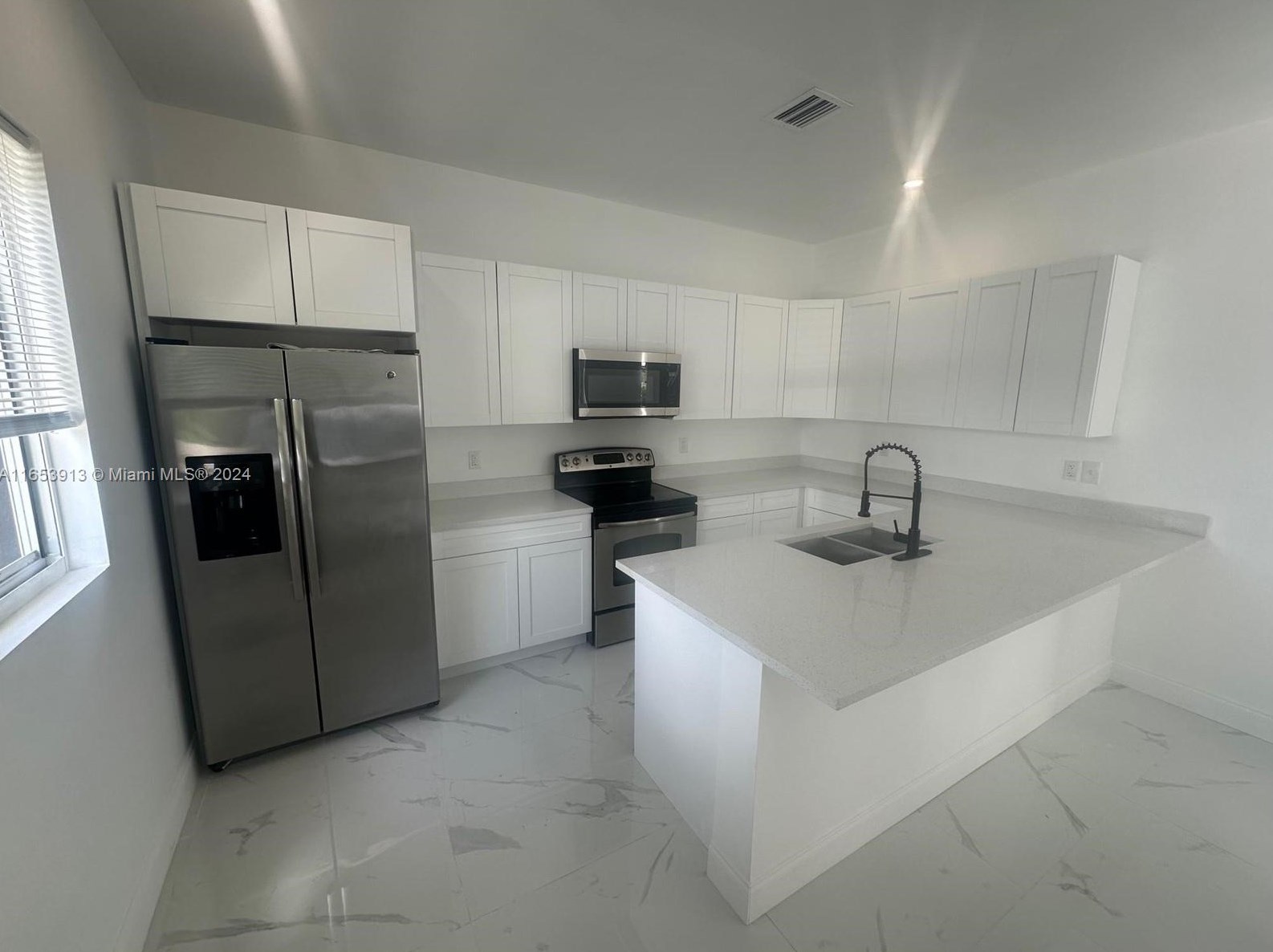 5144 32nd Ave, Miami, FL 33142-3379