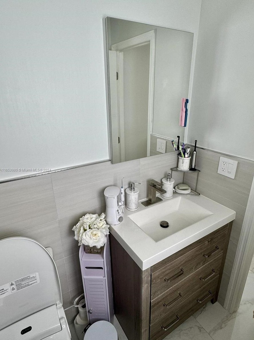 7700 129th Ave, Miami FL  33183-4241 exterior