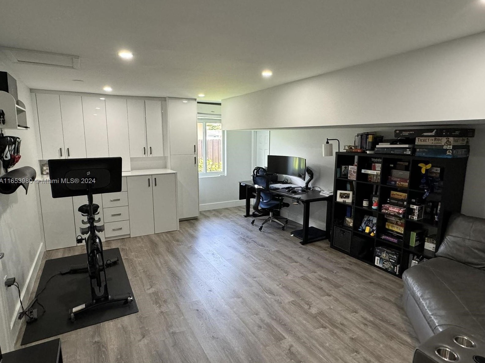 7700 129th Ave, Miami FL  33183-4241 exterior