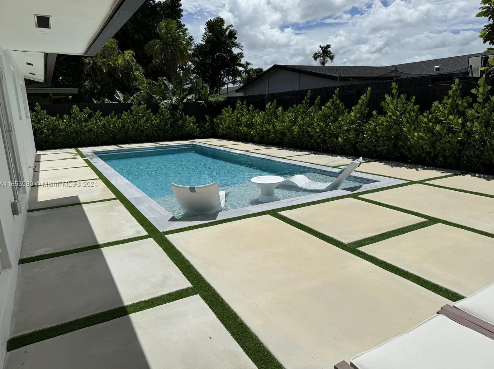 7700 129th Ave, Miami FL  33183-4241 exterior