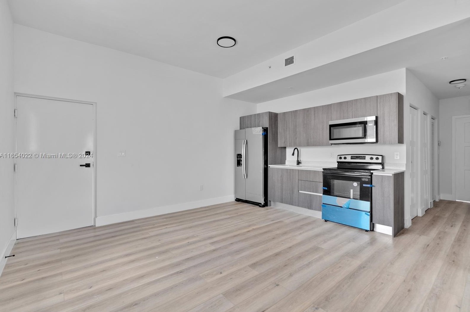 1534 1st St, Miami, FL 33135-2103
