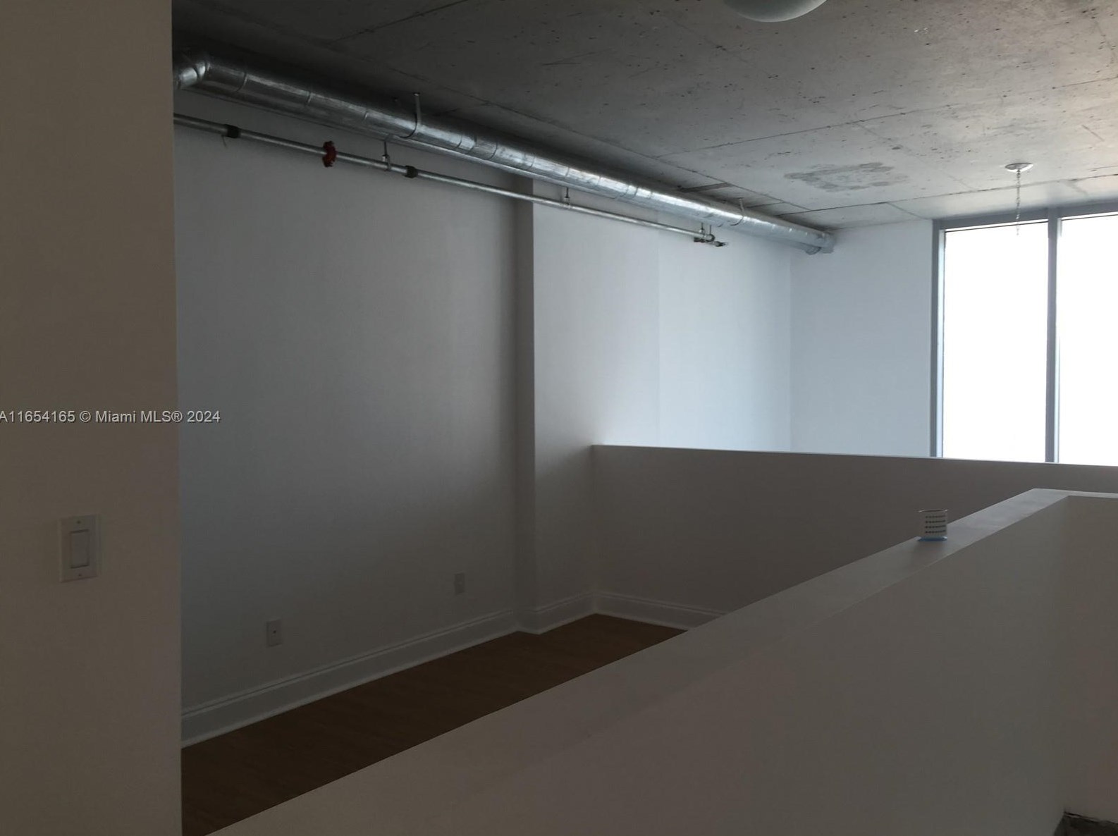 690 1st Ct, Miami FL  33130-2934 exterior