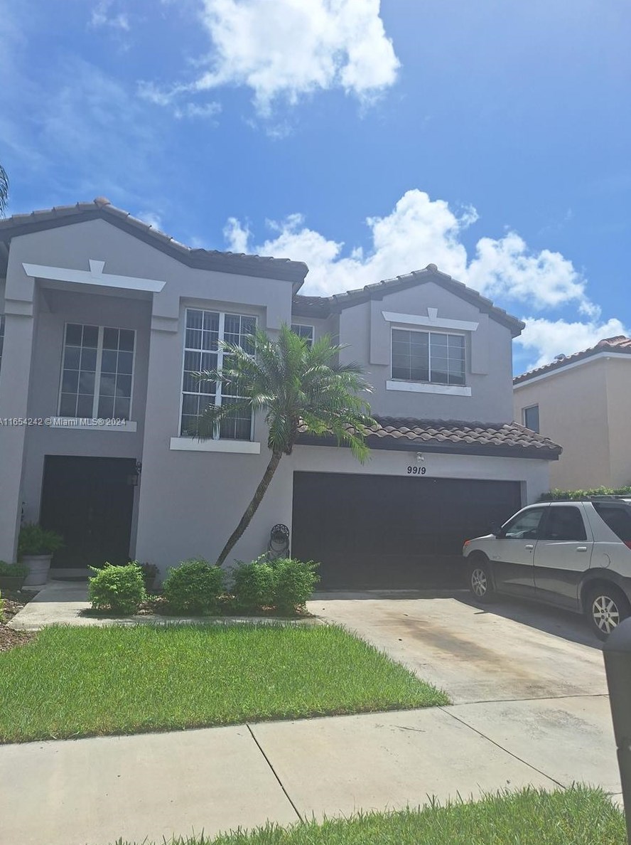 9919 154th Pl, Miami, FL 33196-3819