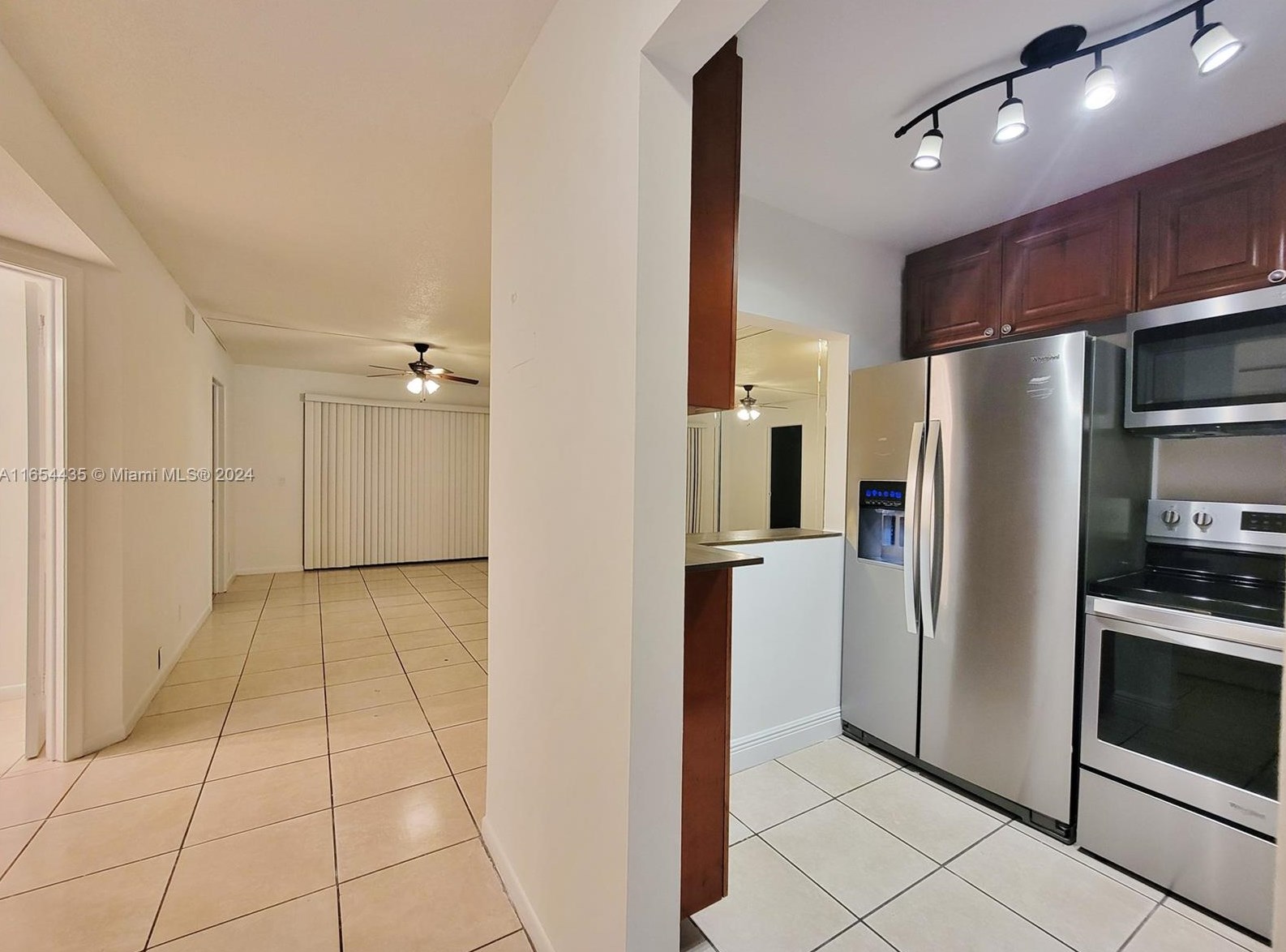 9911 Sandalfoot Blvd #115, Boca Raton, FL 33428