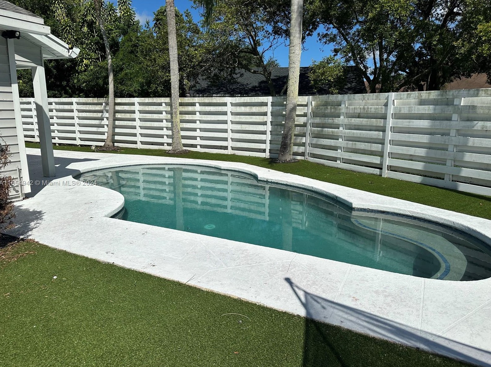 14609 Sw 143rd Ct, Miami, FL 33186