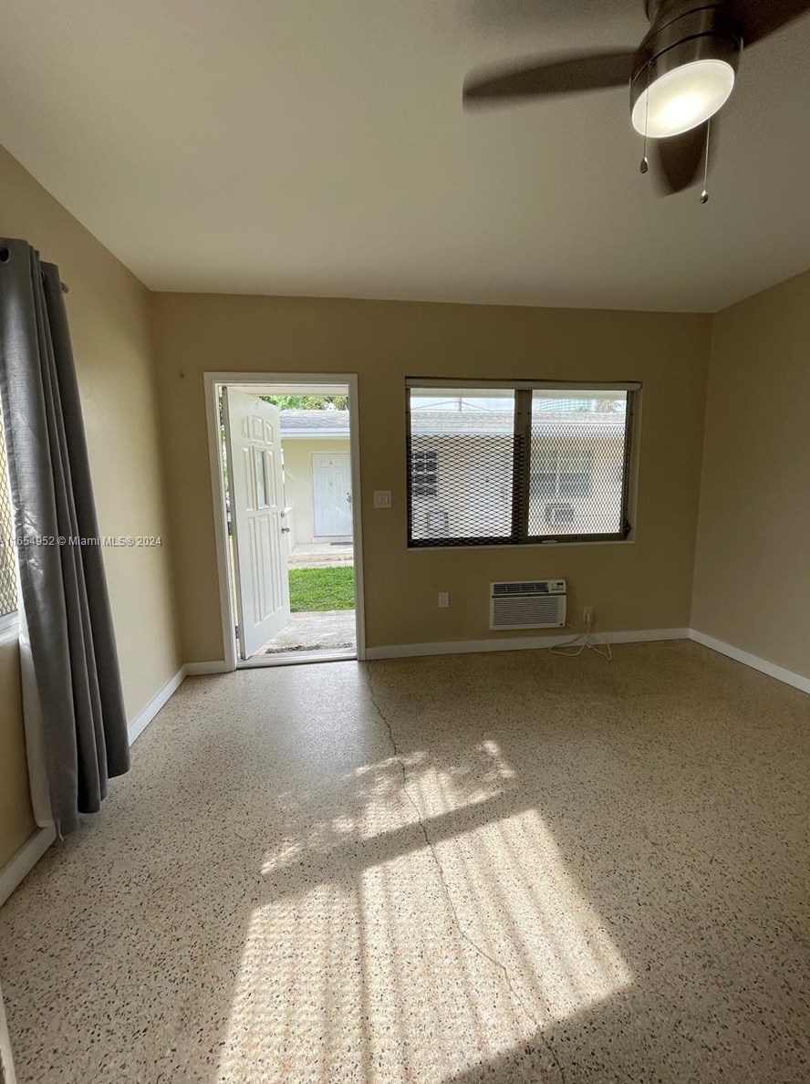 940 Sw 10st #4, Miami, FL 33130