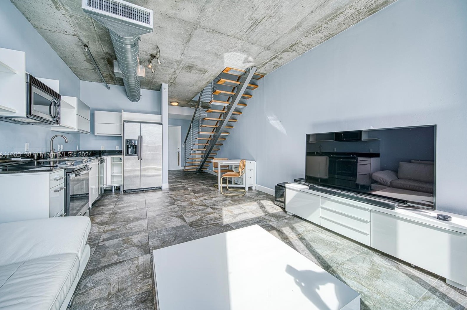 690 Sw 1st Ct Apt 1520, Miami, FL 33130