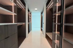 300 Biscayne Blvd Way, Miami, FL 33131 - Photo 12