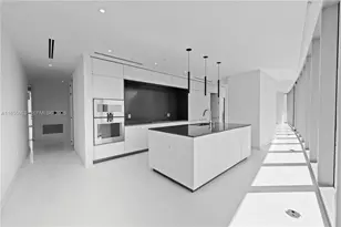 300 Biscayne Blvd Way, Miami, FL 33131 - Photo 8