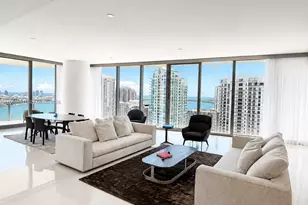 300 Biscayne Blvd Way, Miami, FL 33131 - Photo 2