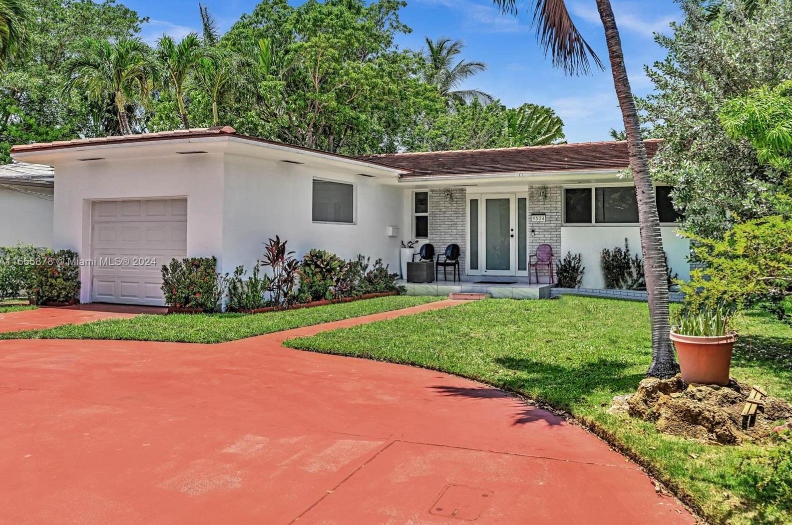9524 Byron Ave, Miami Beach, FL 33154