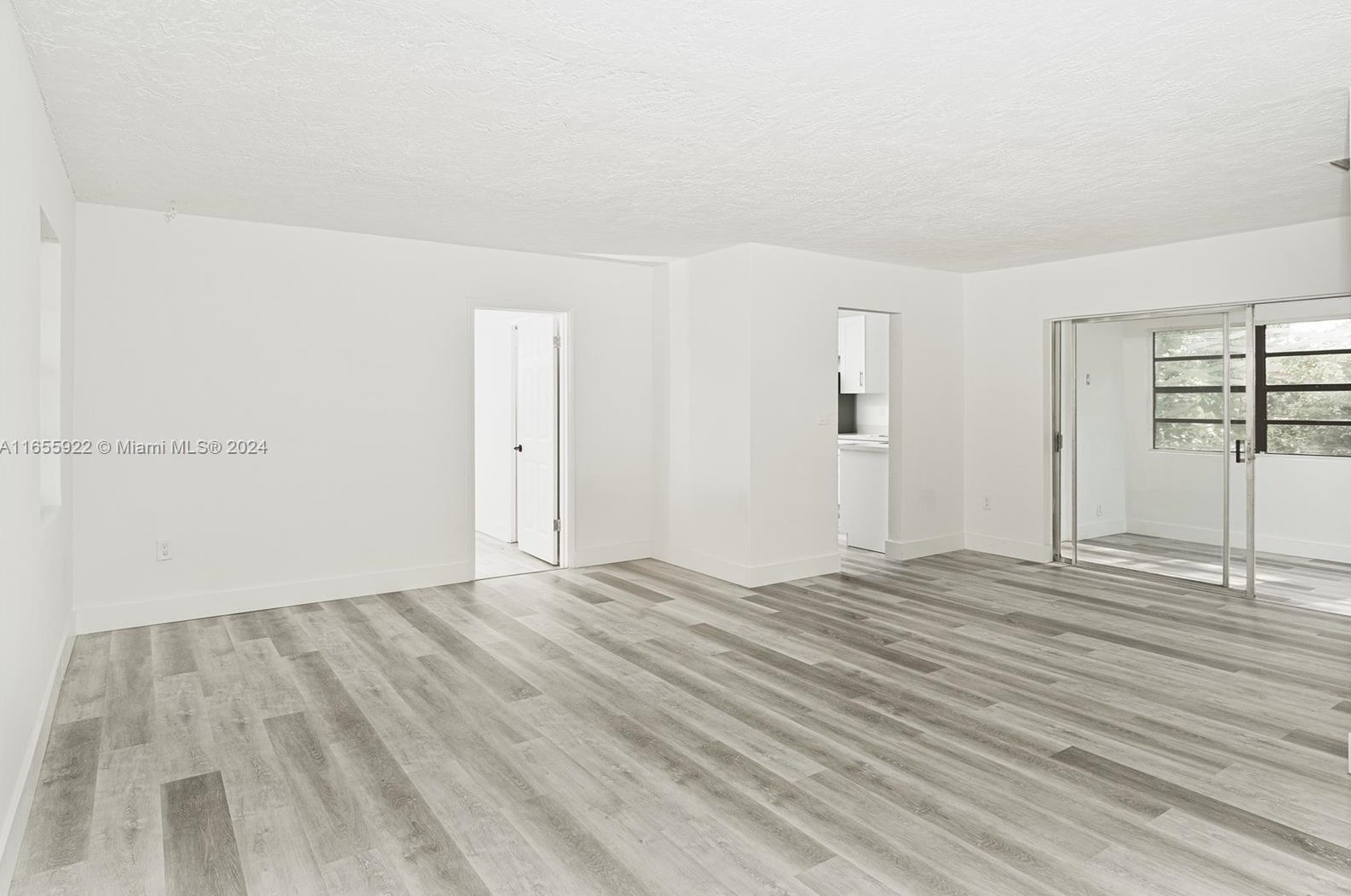 18625 22nd Ct, Miami, FL 33056-3214