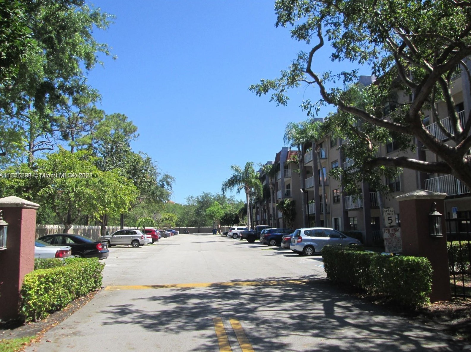 9301 Sw 92nd Ave #310c, Miami, FL 33176