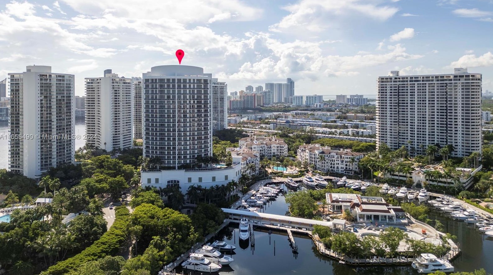 4100 Island Blvd, Miami, FL 33160-5272