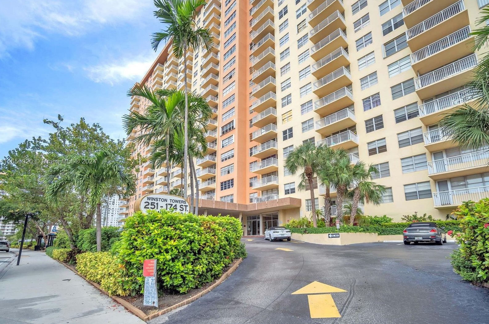 251 174th St, Miami FL  33162-1871 exterior