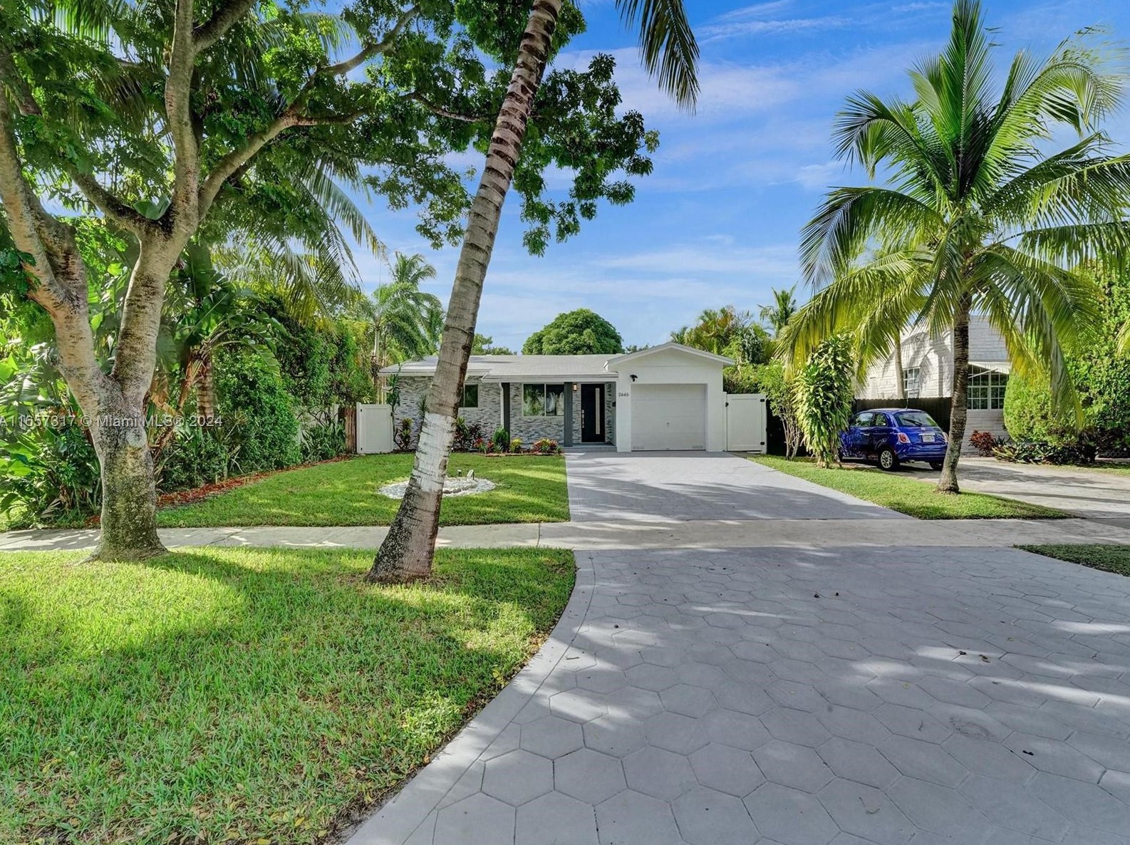 2446 Fillmore St, Hollywood, FL 33020-4306