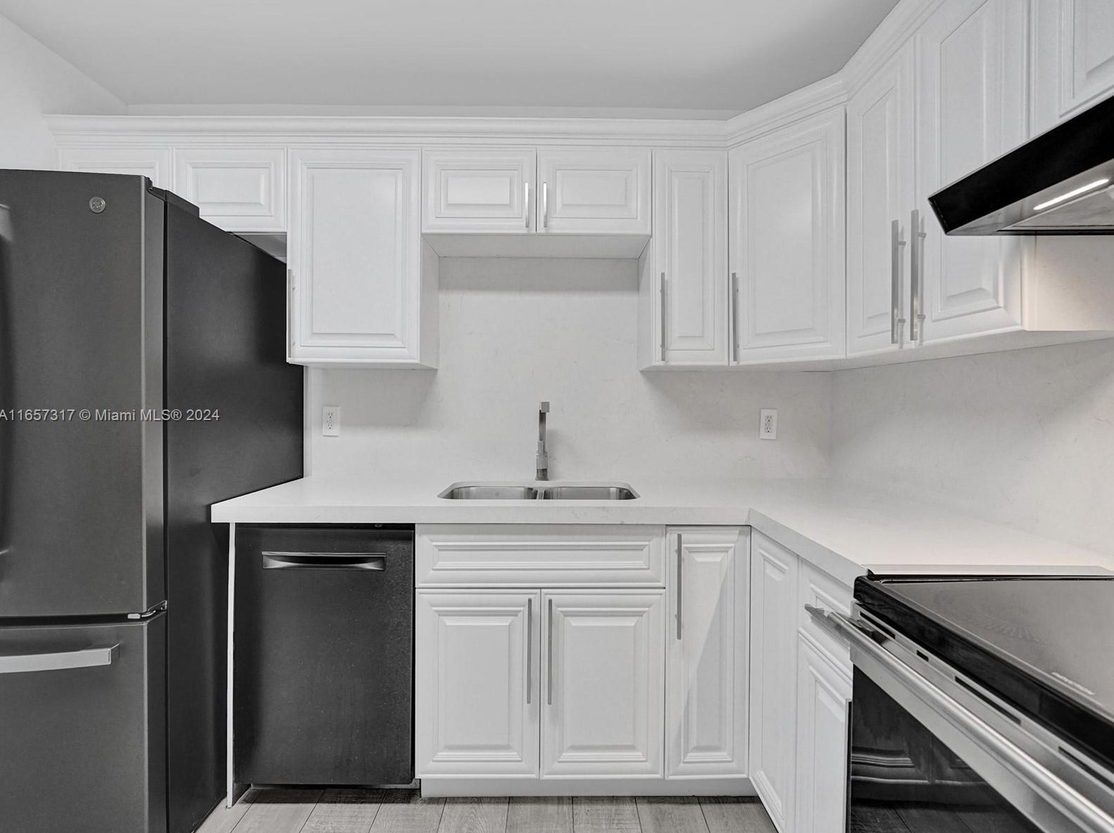 2446 Fillmore St, Hollywood FL 33020-4308 exterior