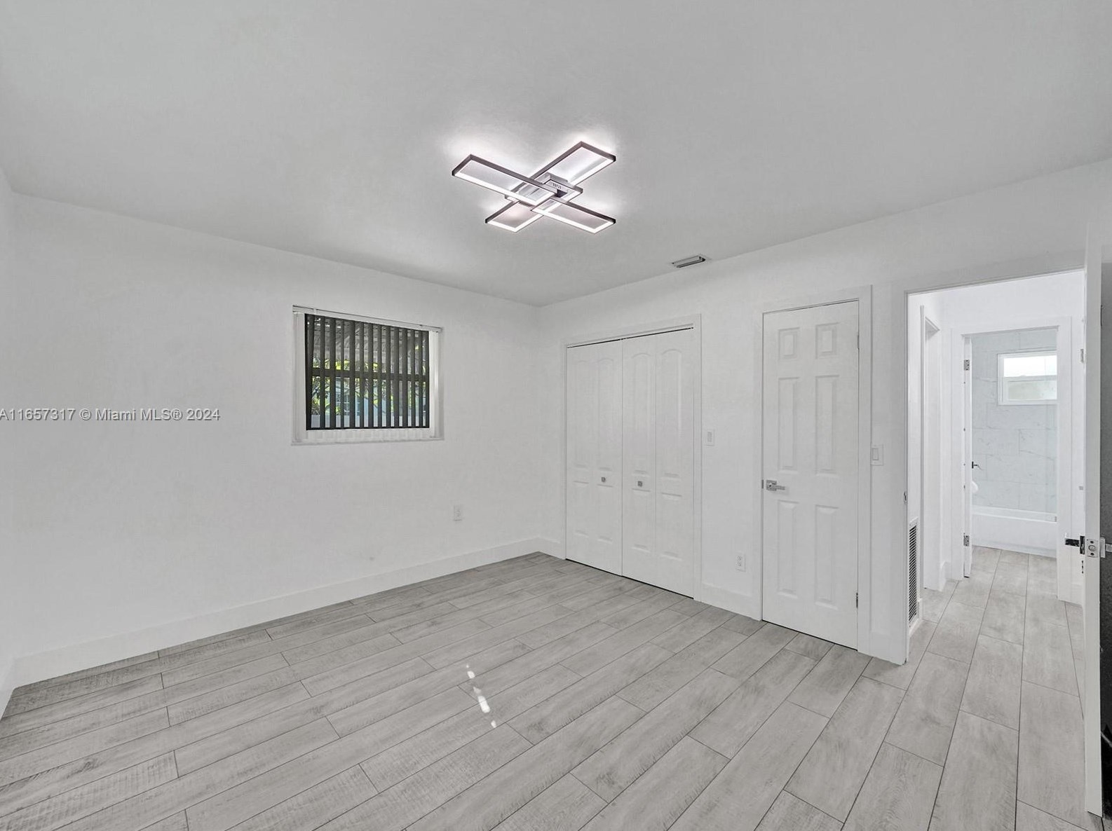 2446 Fillmore St, Hollywood FL 33020-4308 exterior