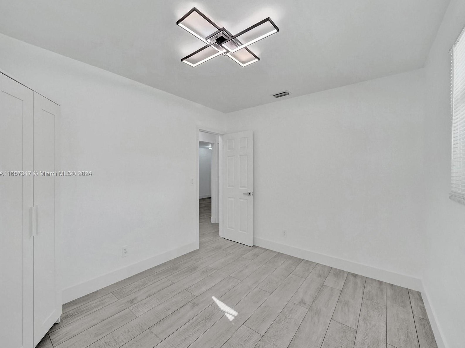 2446 Fillmore St, Hollywood FL 33020-4308 exterior