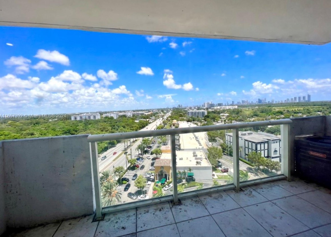 13499 Biscayne Blvd, Miami FL 33181-2026 exterior