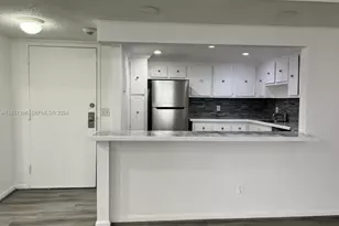 13499 Biscayne Blvd, North Miami, FL 33181 - Photo 8