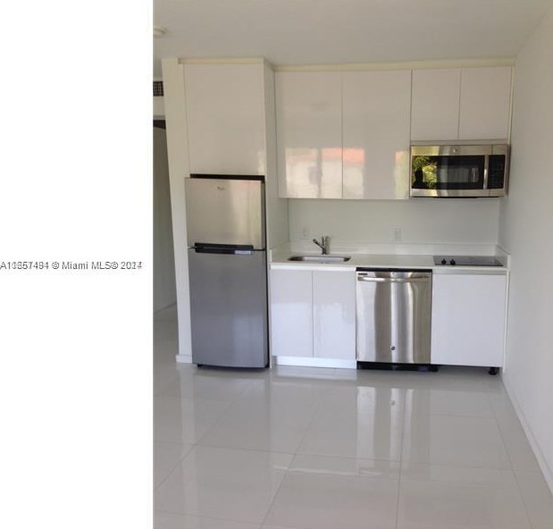 801 15th St, Miami, FL 33139-3402