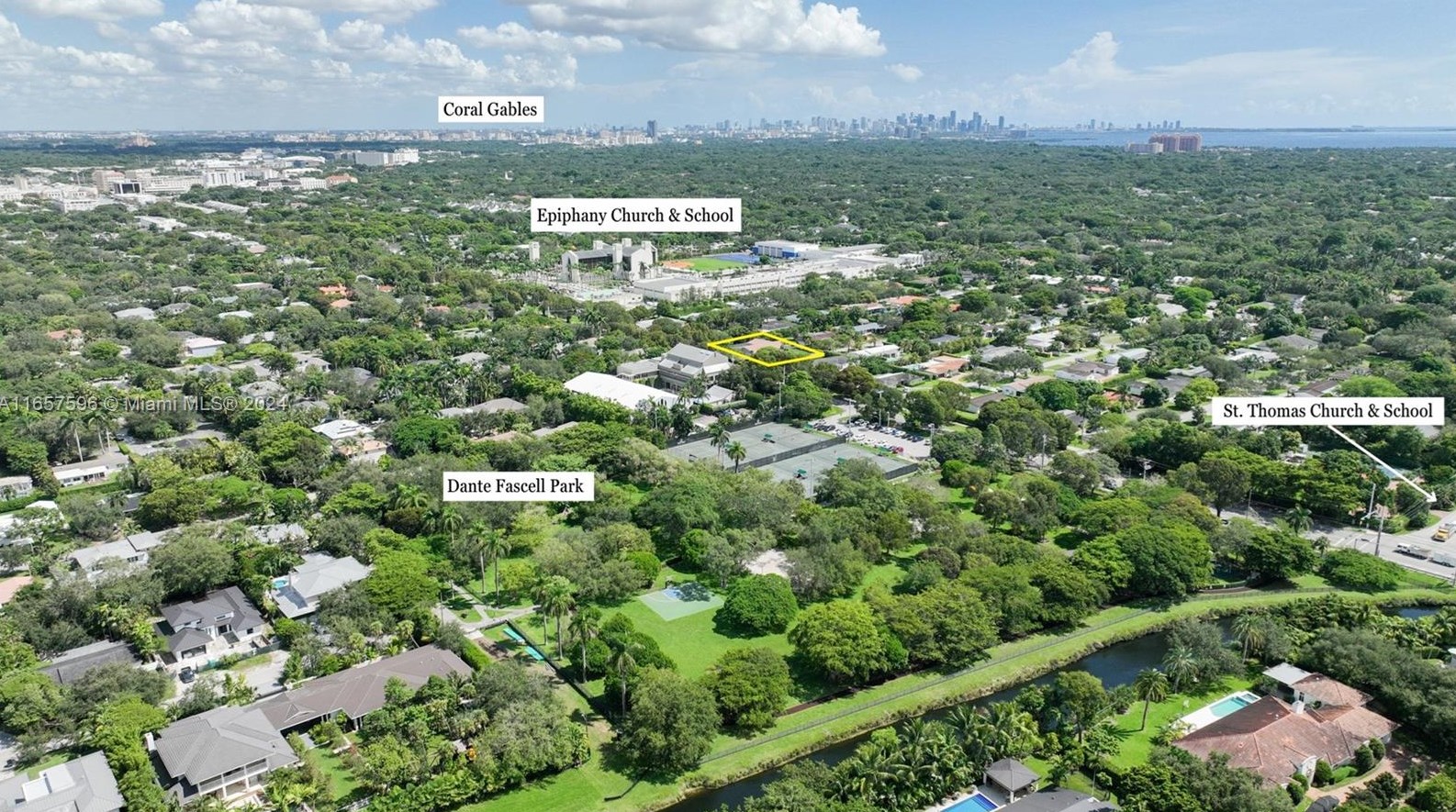 5685 85 St, Miami FL 33150-2642 exterior