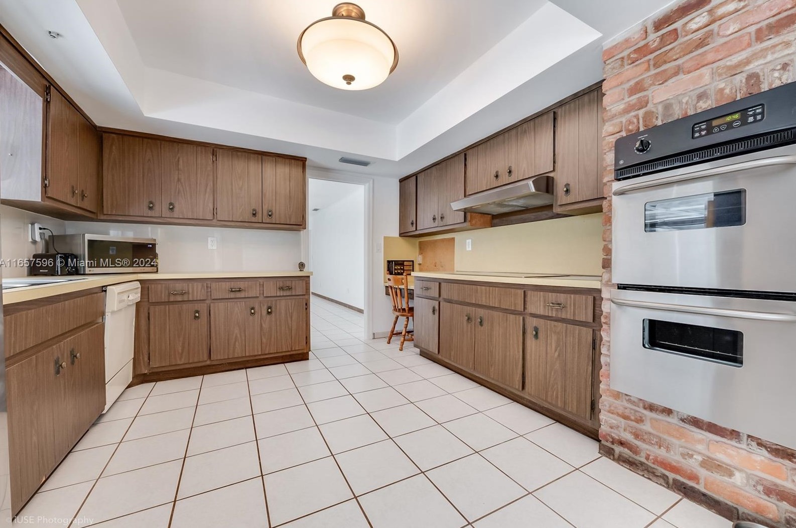 5685 85 St, Miami FL 33150-2642 exterior