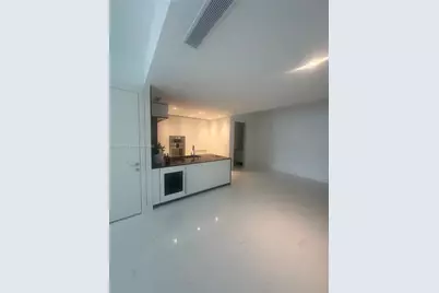 300 Biscayne Blvd Way #1909, Miami, FL 33131 - Photo 18