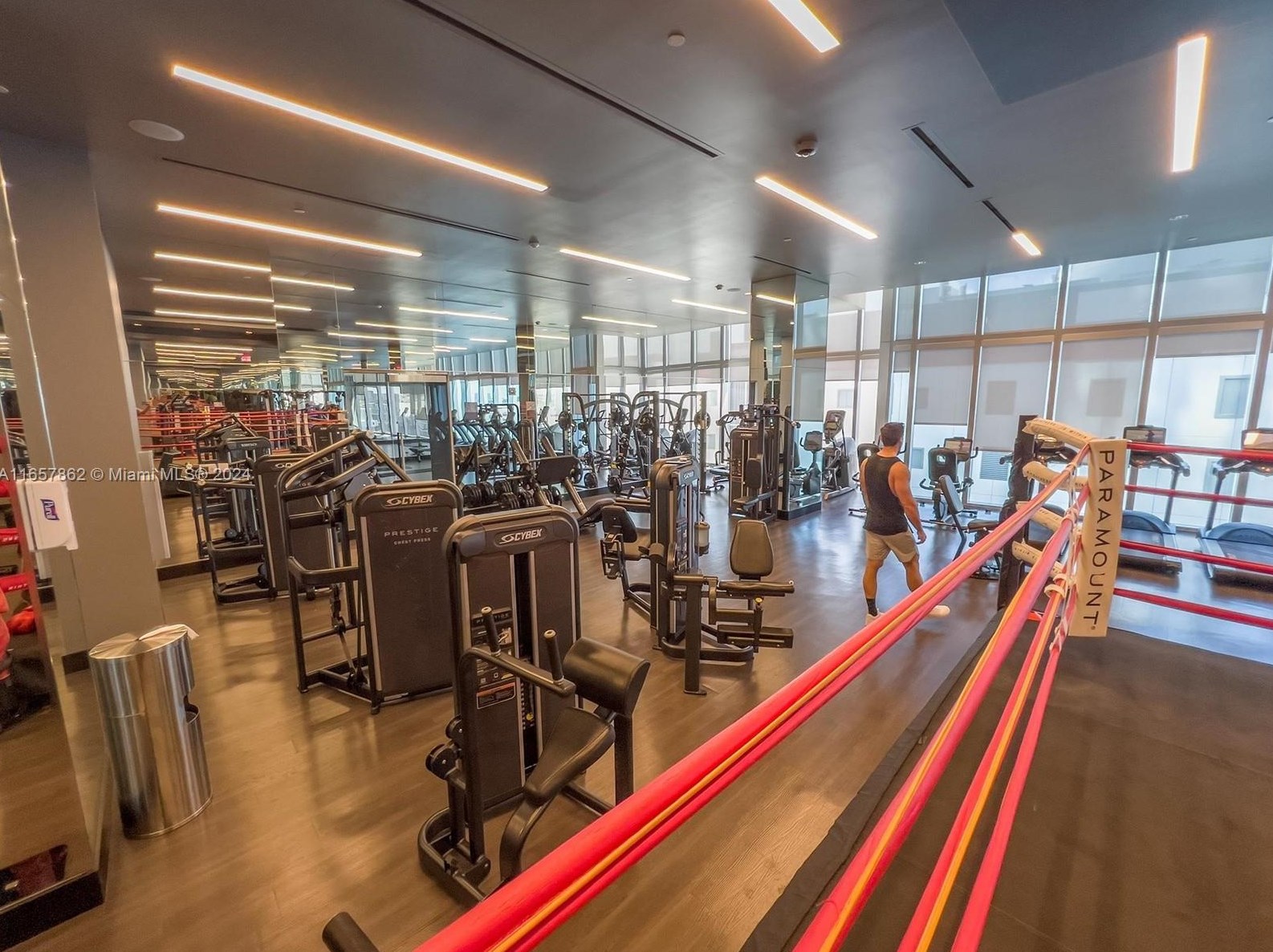 851 1st Ave, Miami FL  33132 exterior