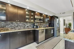 1201 S Ocean Dr, Hollywood, FL 33019 - Photo 18