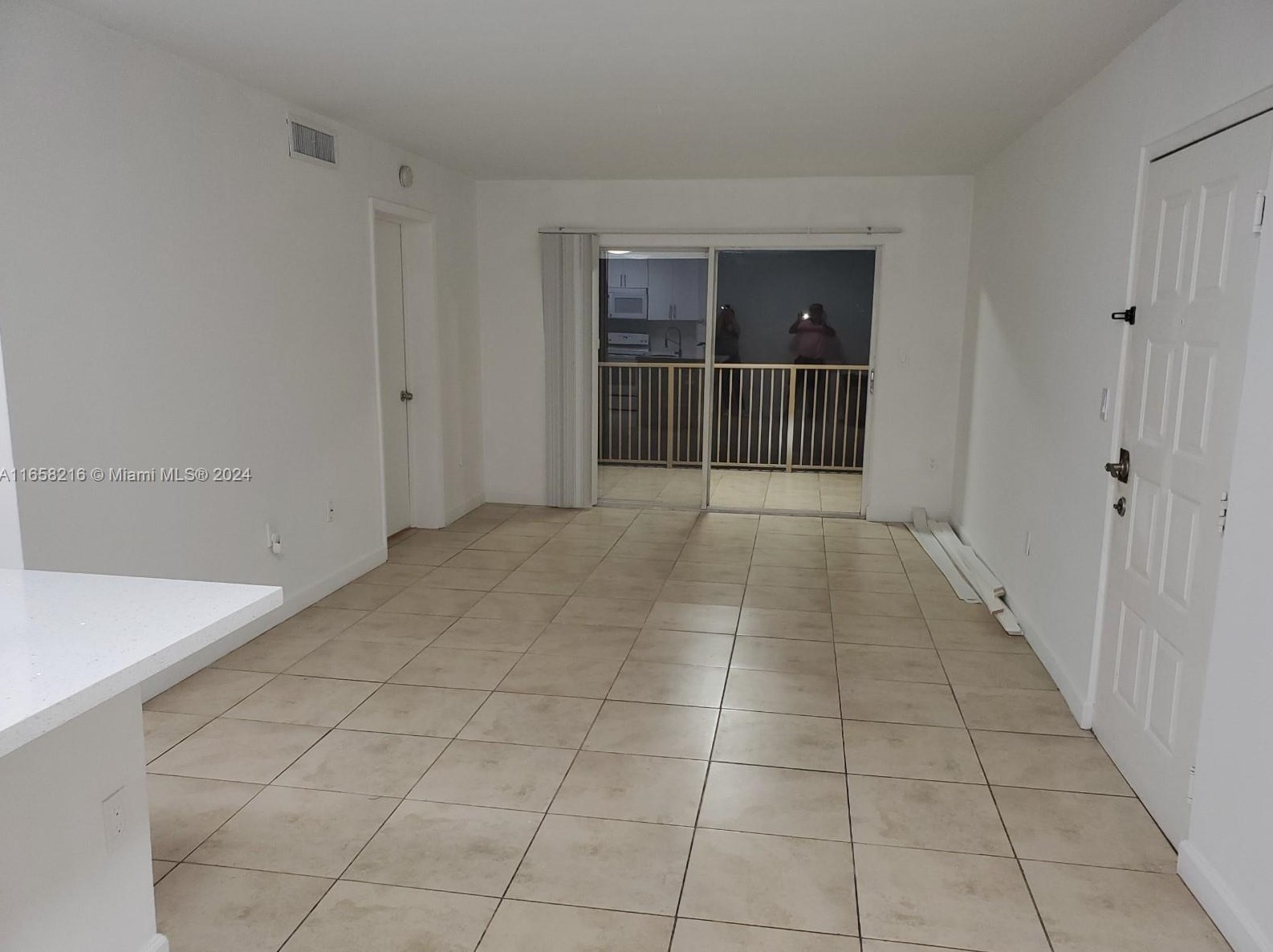 15241 80th St, Miami, FL 33193-1379
