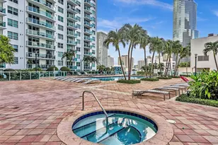41 SE 5th St, Miami, FL 33131 - Photo 40