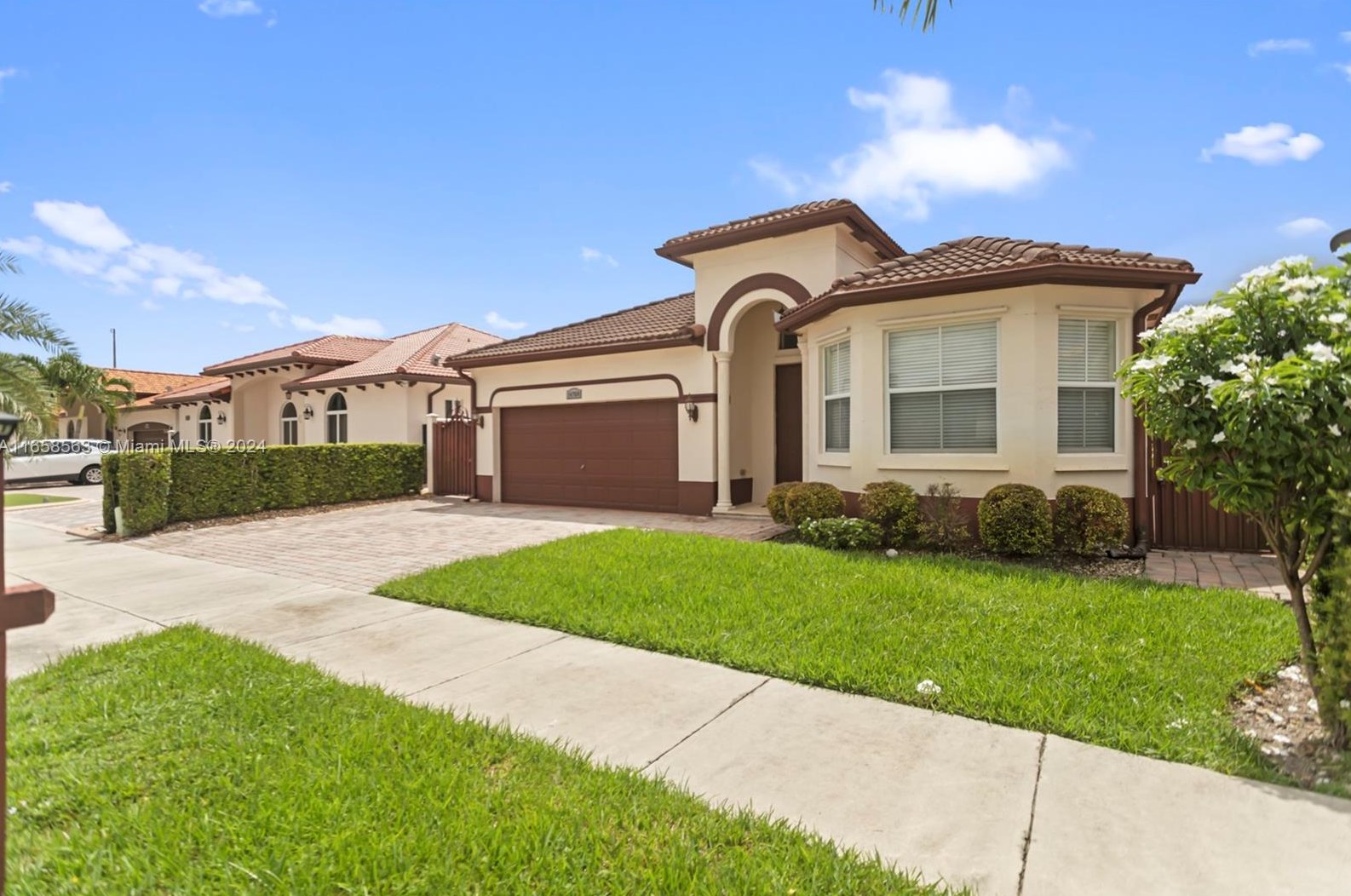 14760 Sw 35th Ln, Miami, FL 33185