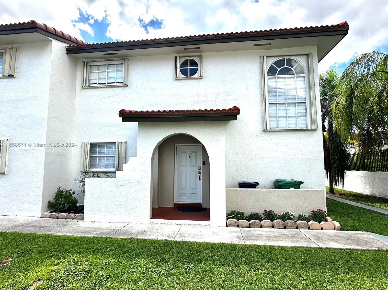 13475 Sw 62nd St #5, Miami, FL 33183