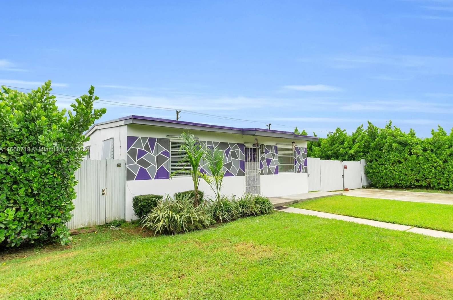 10420 Sw 182nd St, Miami, FL 33157
