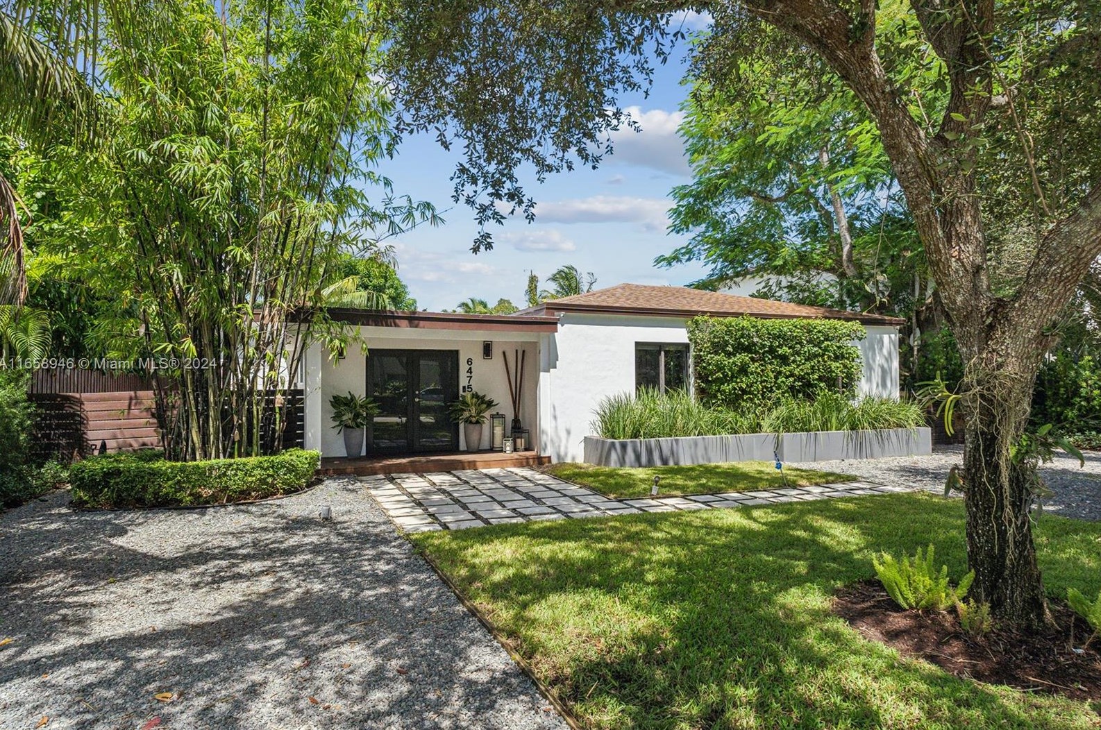 6475 83rd St, Miami, FL 33143-7913