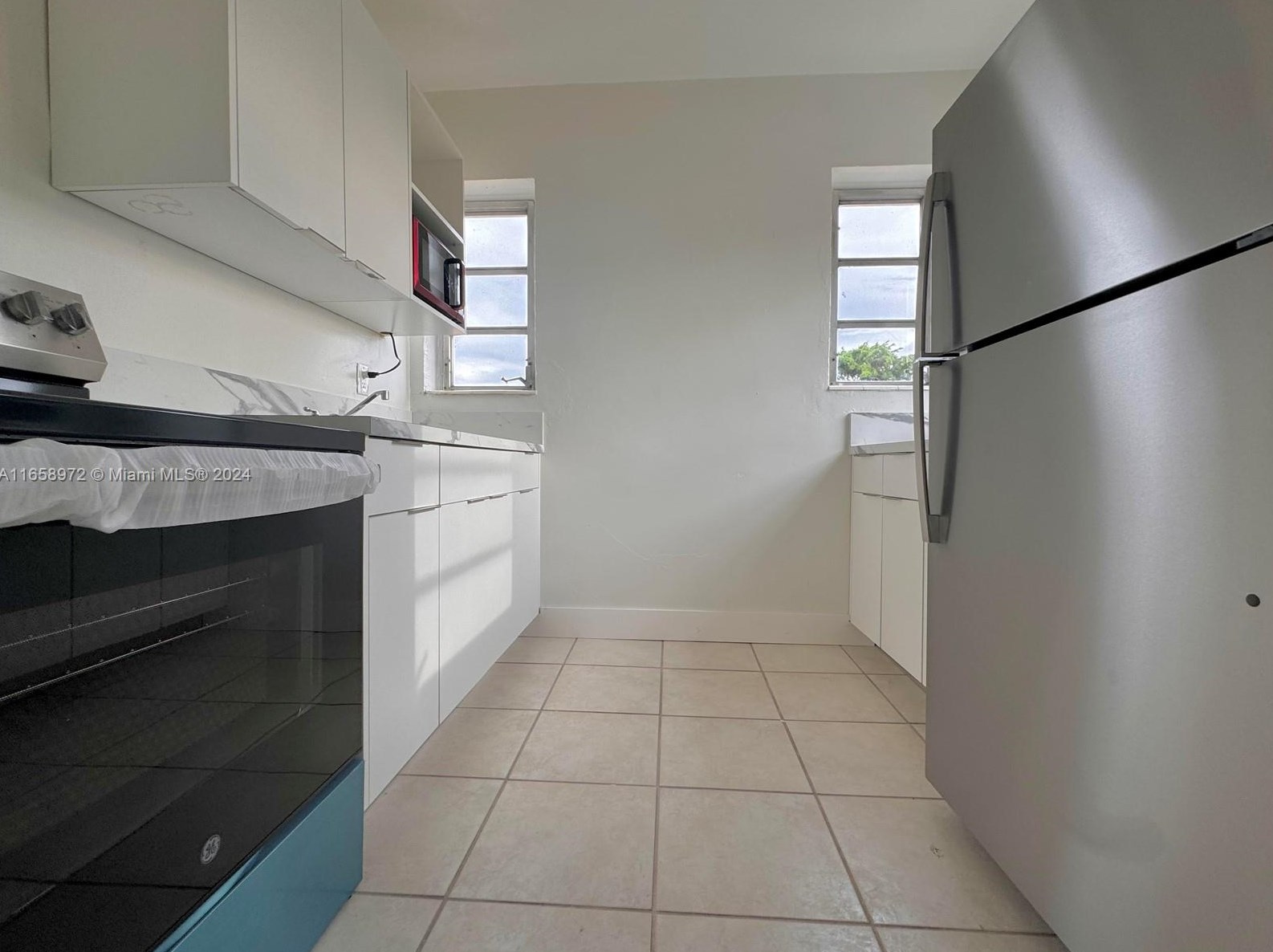 133 32nd Ct, Miami, FL 33125-4910