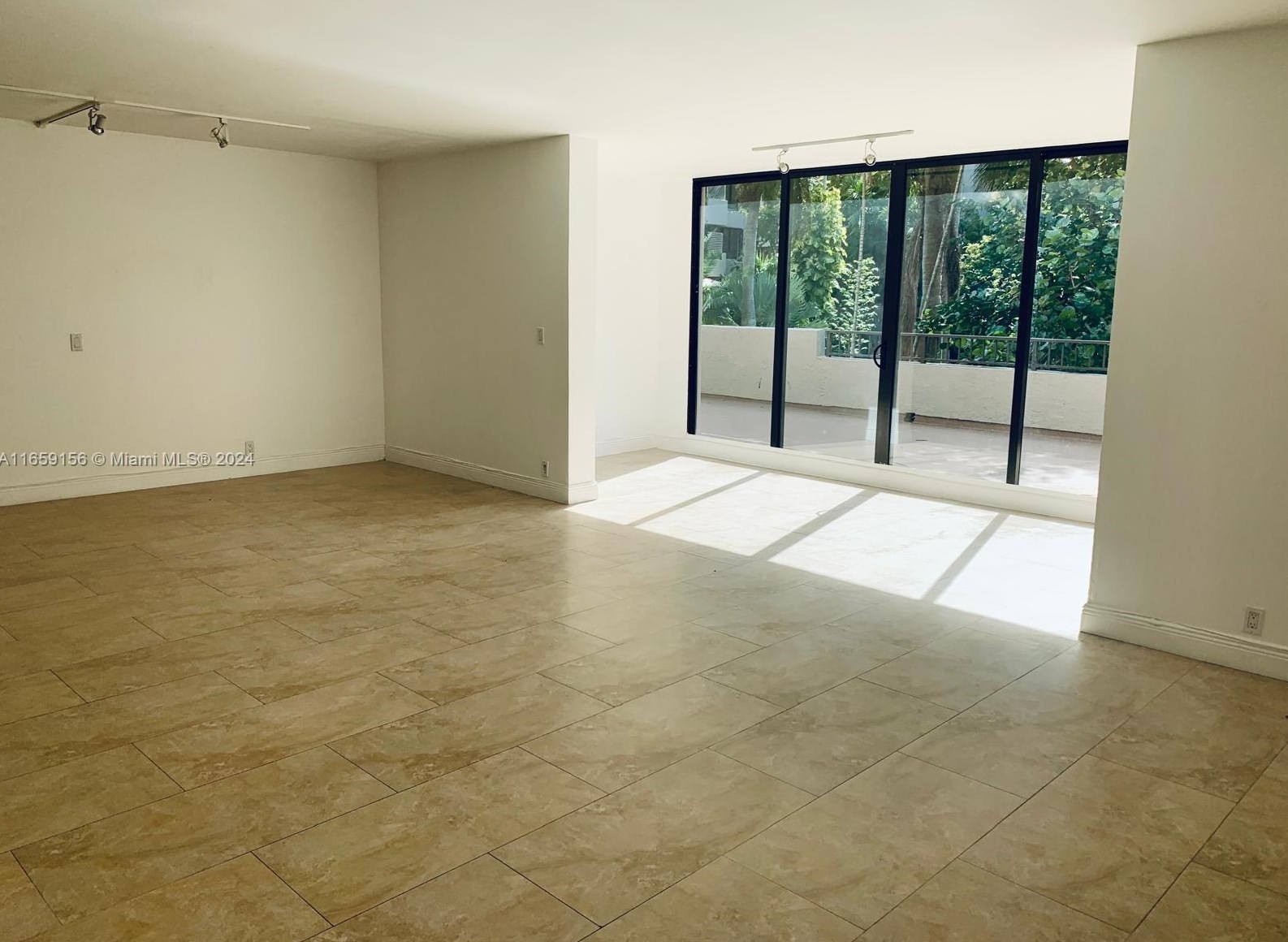 141 Crandon Blvd, Miami, FL 33149-1571