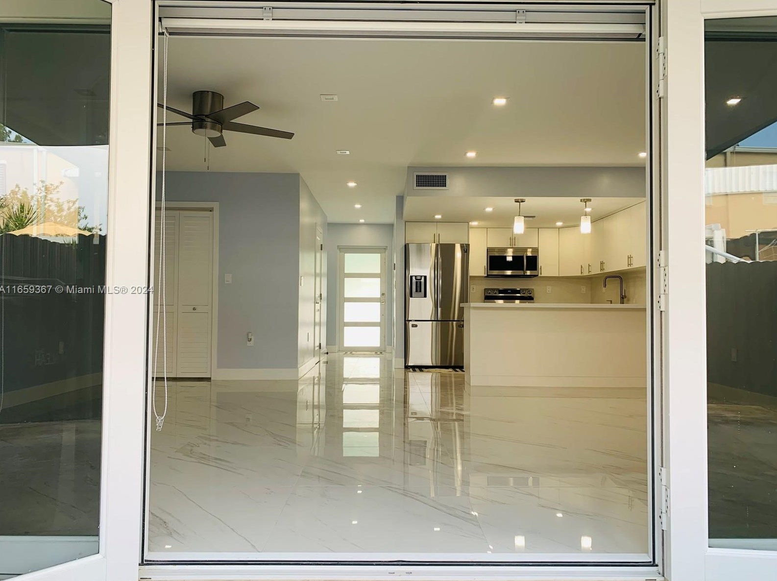 7184 2nd Ln, Hialeah FL  33014-5316 exterior