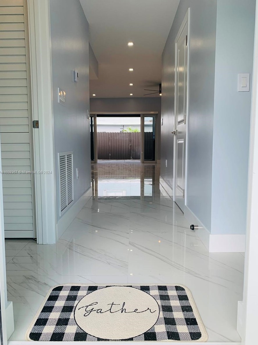 7184 W 2nd Ln #7184, Hialeah, FL 33014