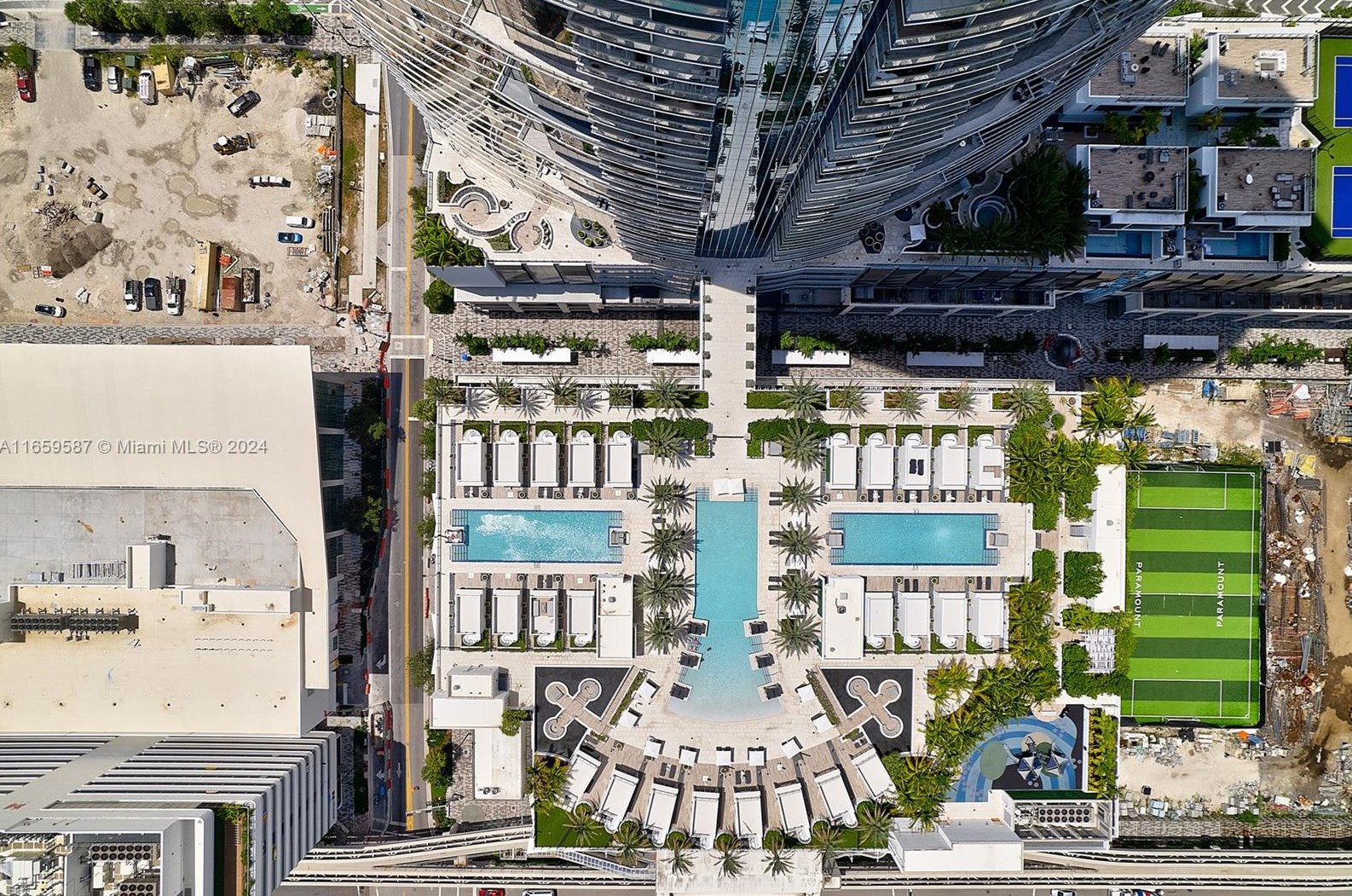 851 1st Ave, Miami FL  33132 exterior