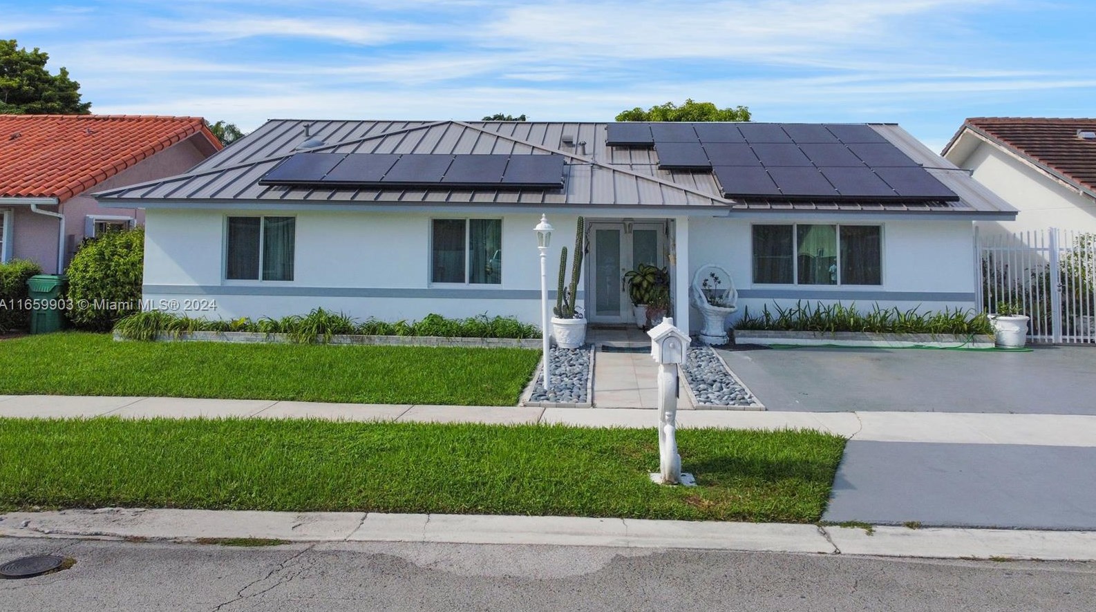12801 9th St, Miami, FL 33182-1845