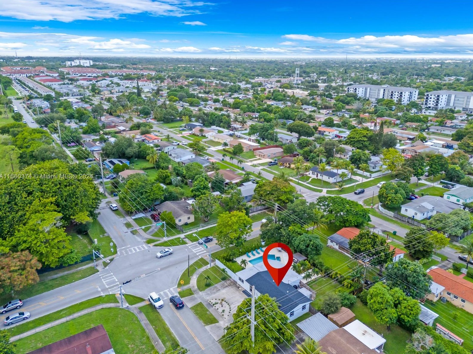 1201 211 St, Miami FL 33056-1121 exterior