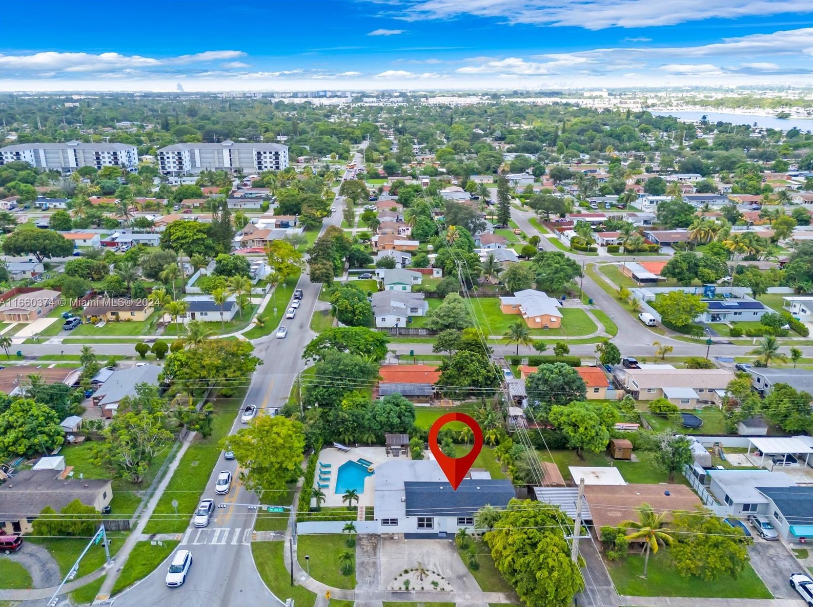 1201 211 St, Miami FL 33056-1121 exterior